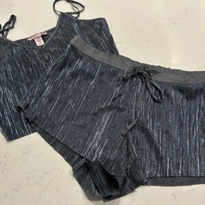 New Victoria’s Secret 2-Piece Sleepwear Medium
